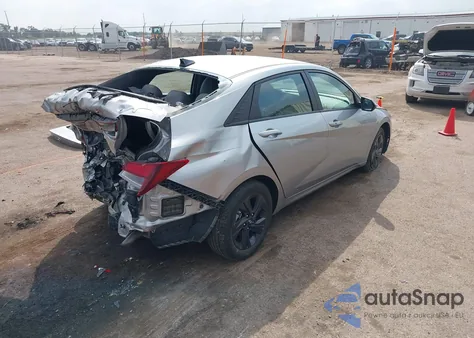 2022 Hyundai Elantra Sel from USA, damaged, VIN 5NPLM4AG9NH065752